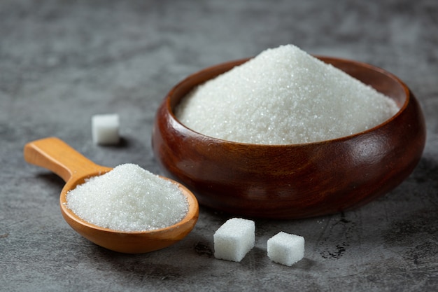  চিনি: ১ কাপ (স্বাদ অনুযায়ী কম বা বেশি করা যেতে পারে)