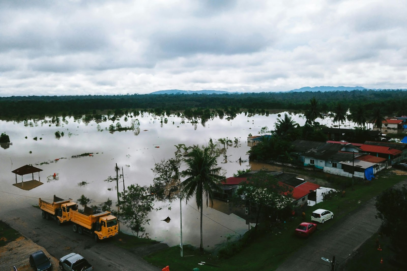 doencas-causadas-pela-agua-contaminada-enchente-em-cidade-do-estado-do-rio-grande-do-sul