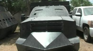 A close-up of a military vehicle

Description automatically generated