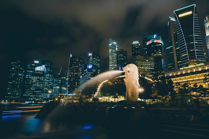 Night view of Merlion, Singapore.