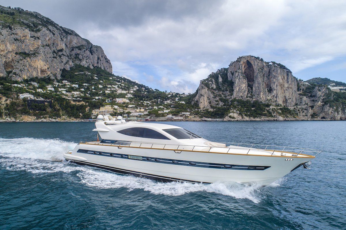 yacht charter amalfi coast