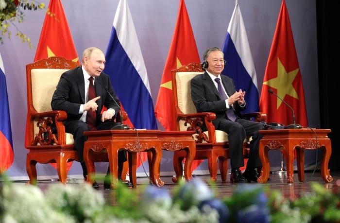 Президент России Владимир Путин во Вьетнаме