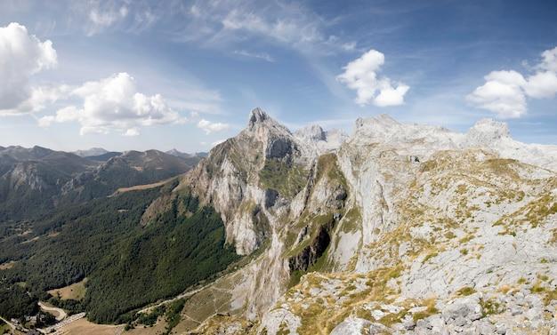 7. Munții Bucegi