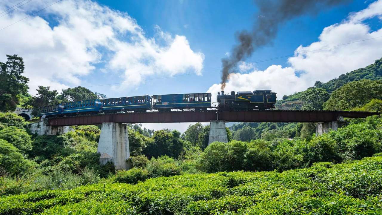 10 best train journeys in india