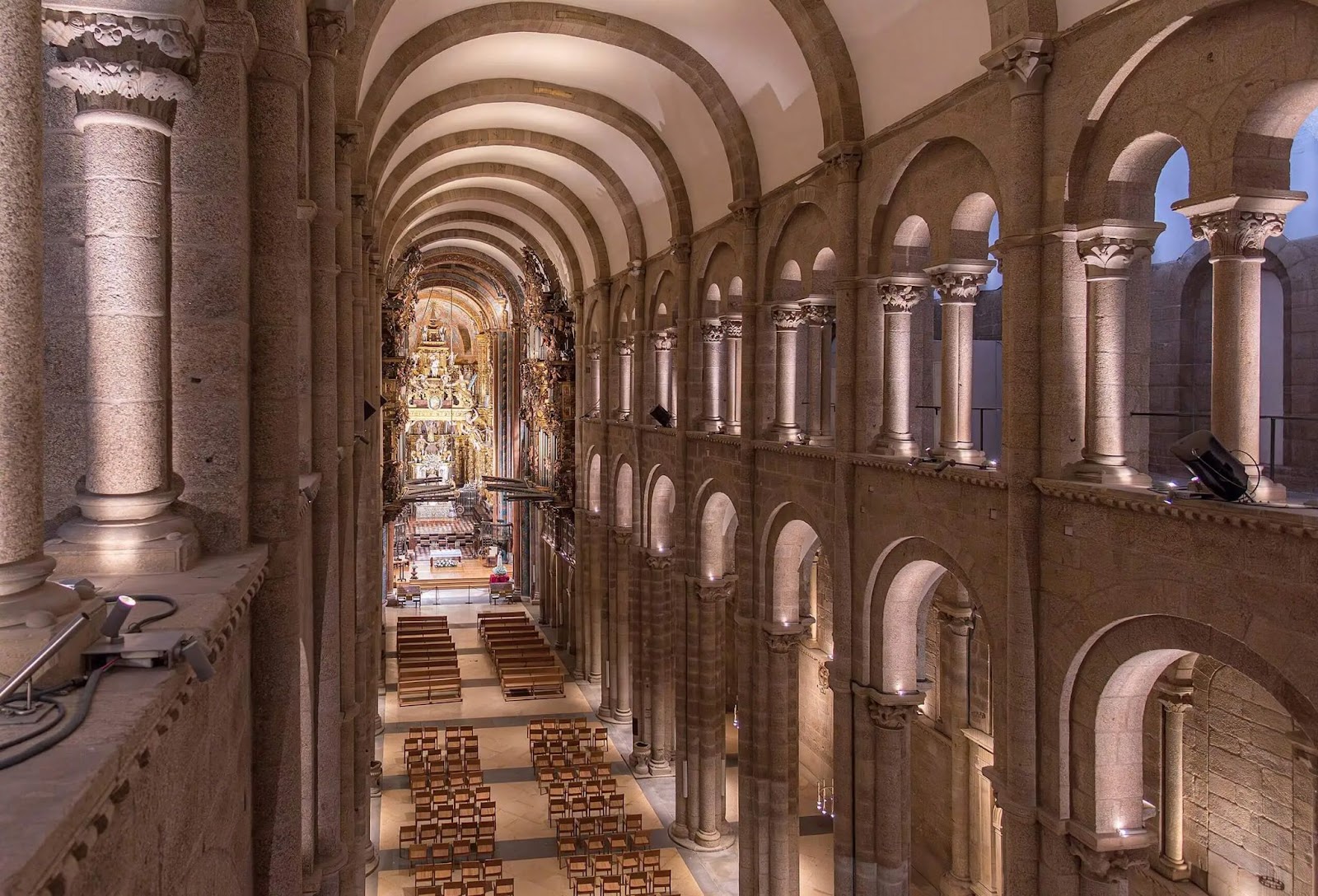 Arches giving a sense of direction to the space - Decoding Romanesque Architecture: Arches, Columns, Portals - image 2