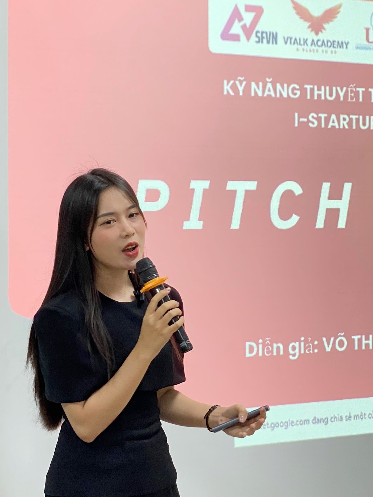 Chuyên gia chia sẻ “bí mật” thuyết trình và gọi vốn tại Đại học UEF, Đại học HUTECH