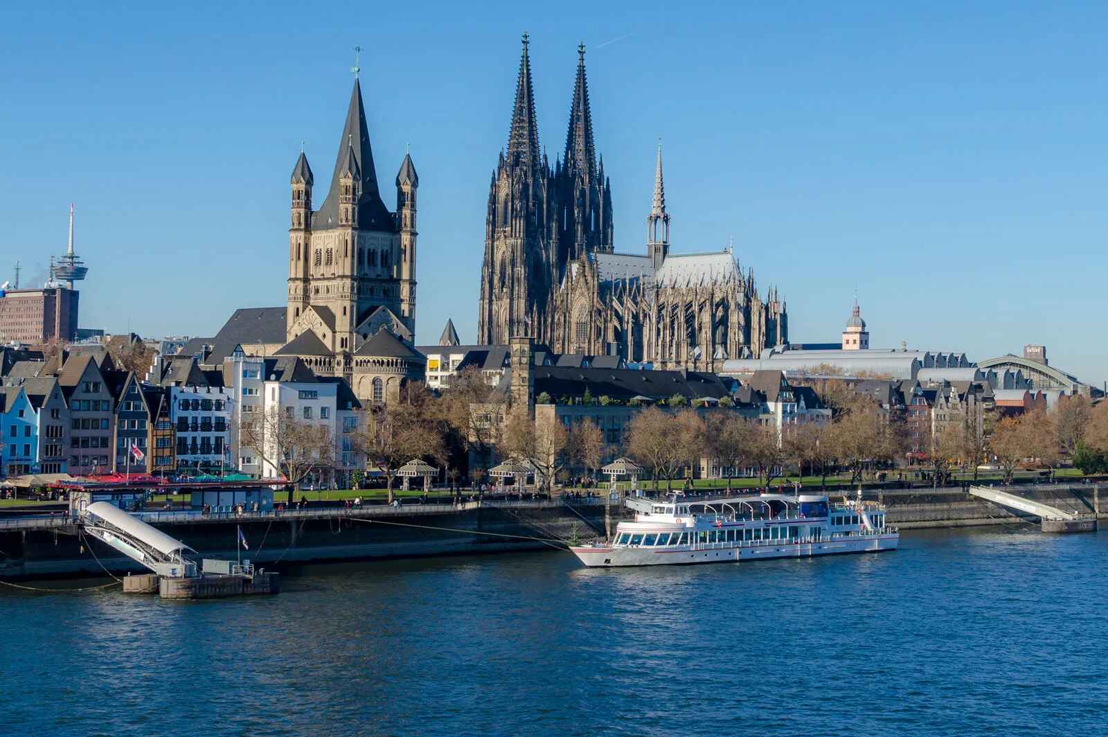 Cologne Cathedral - Gothic Cathedrals: Exploring Architectural Marvels - image 4