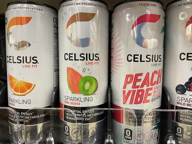 Celsius Holdings (CELH) Q4 Earnings Coming Up: Factors to Note