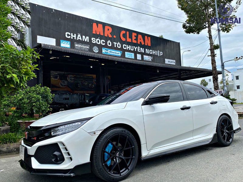 Rửa xe tại Cần Thơ Mr.Clean - Chăm sóc ô tô chuyên nghiệp