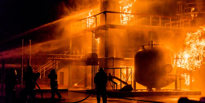 Lắp đặt tôn chống cháy Olympic giúp ngăn chặn lửa cháy lan, bảo đảm an toàn cho công trình