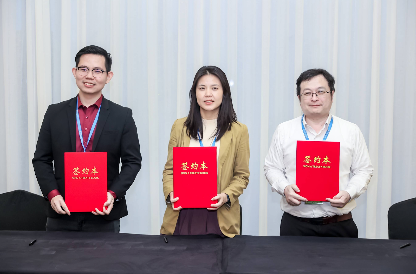 Communication 21 Media Group Signs Tripartite MOUs with Shenzhen OCTF Group and Key Industry Partners