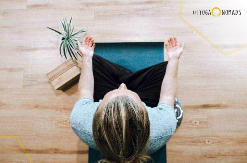 woman doing meditation