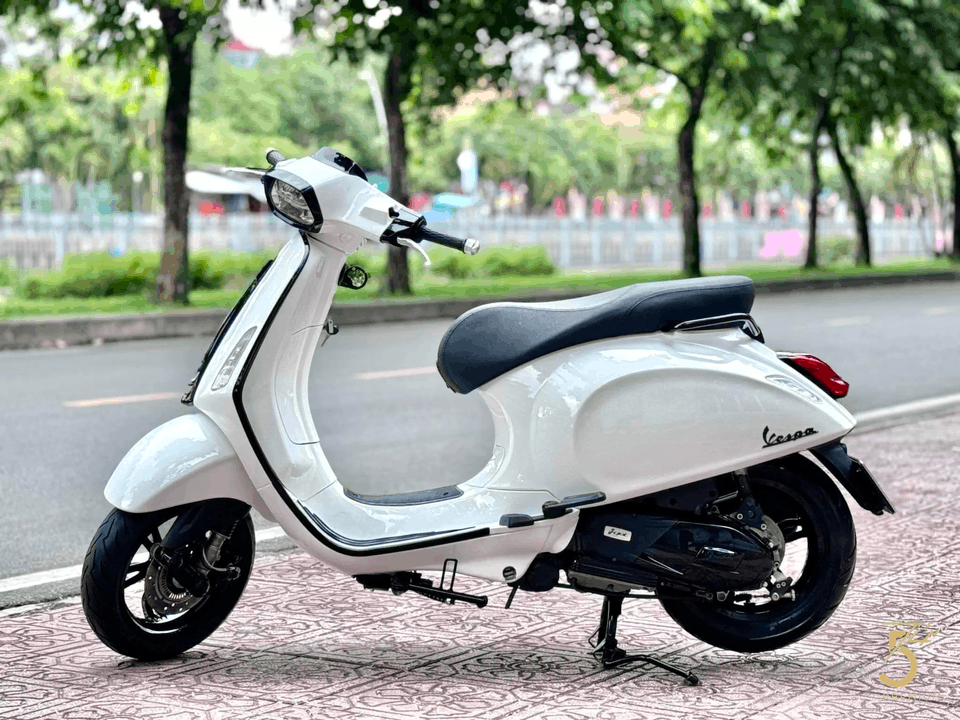 Vespa Sprint 125 ABS 2018 thanh lịch