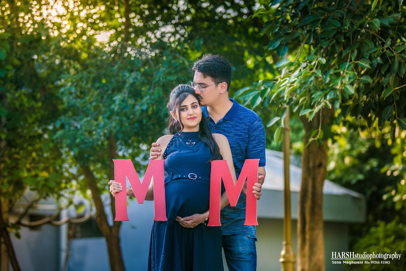 Elegant maternity photoshoot at Harsh Studio Photography