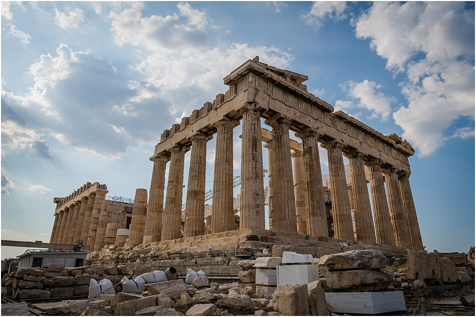 A temple dedicated to Athena, one of the most representative symbols of Greek culture.