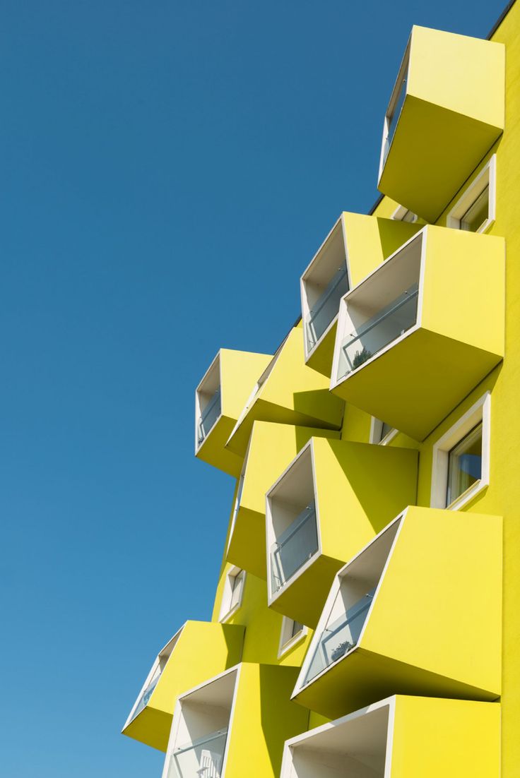 Color in Contemporary Architecture: Trends & Impact - image 1