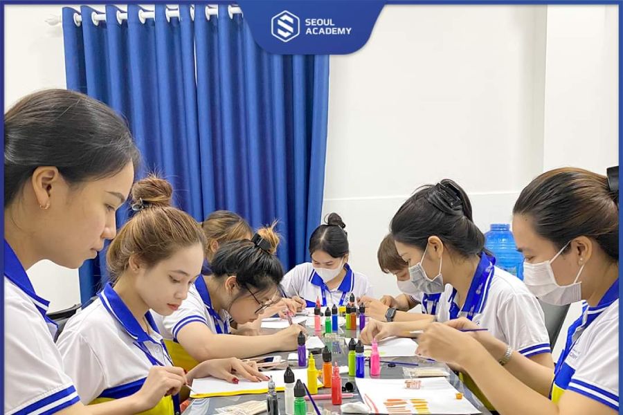 Seoul Academy - địa chỉ đào tạo vẽ móng nghệ thuật điểm 10 cho chất lượng