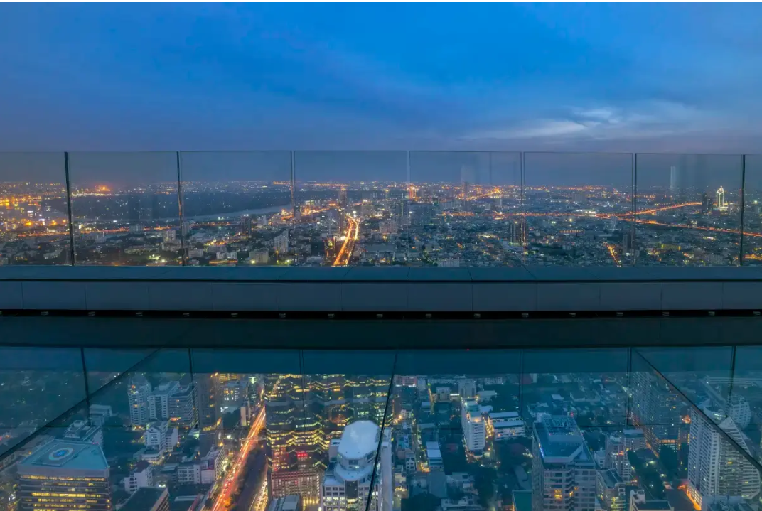 王權雲頂大廈玻璃觀景台