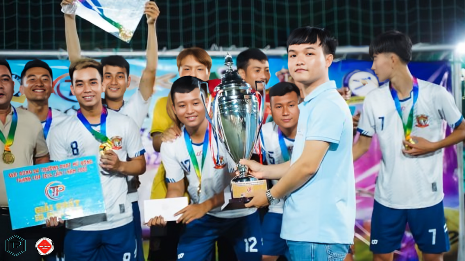 Chung kết giải bóng đá giao lưu và hướng tới tương lai