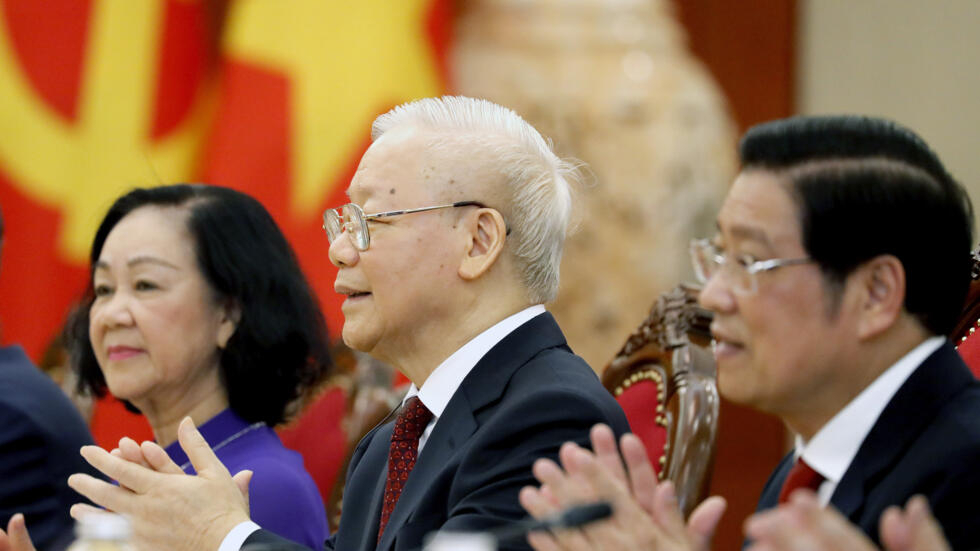 Vietnamese Communist Party General Secretary Nguyen Phu Trong, center, attend a meeting with Chinese President Xi Jinping at the Central Office of the Communist Party of Vietnam in Hanoi, Vietnam, Tue