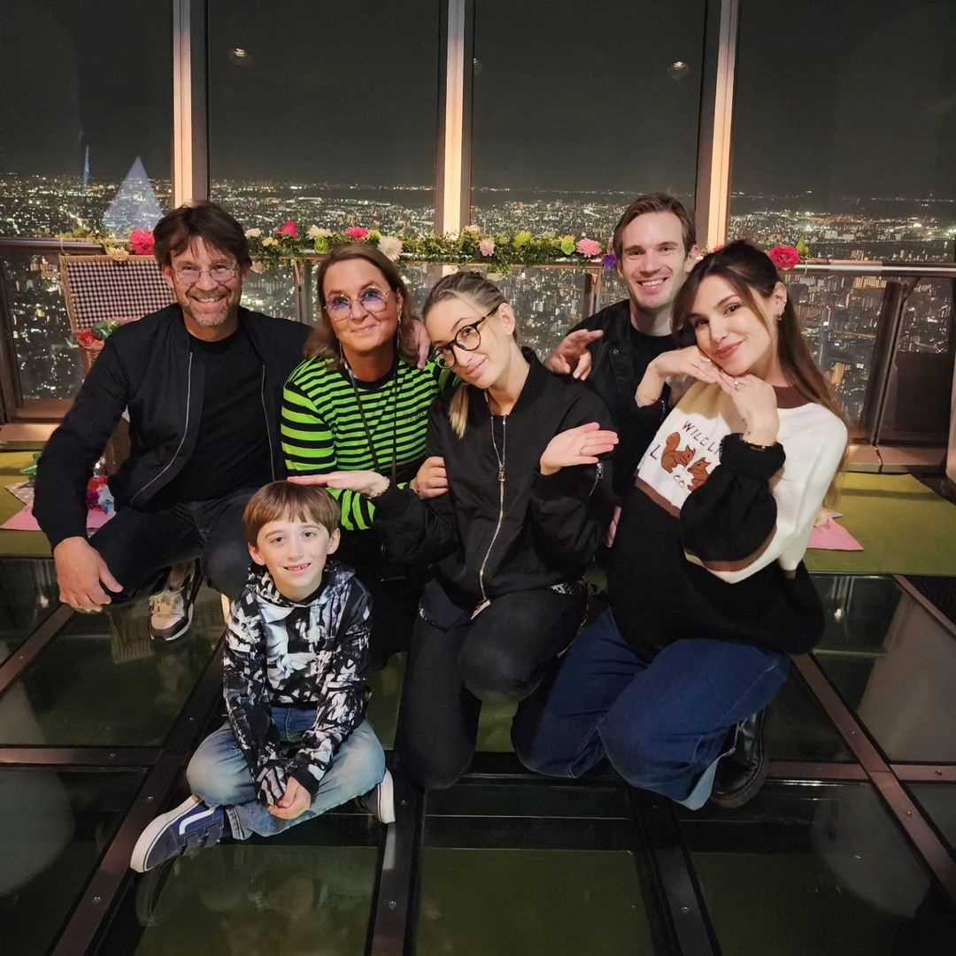 PewDiePie with family