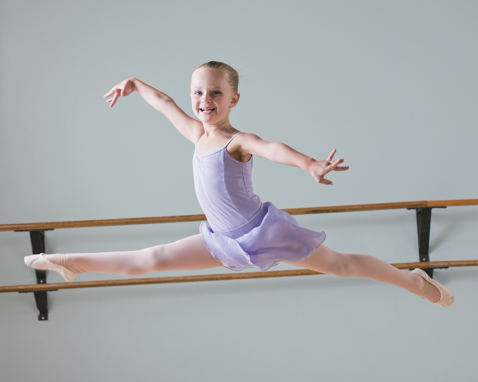 Different Types of Ballet Jumps - Jeté