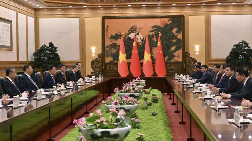 Chủ tịch Trung Quốc Tập Cận Bình tiếp phái đoàn Việt Nam do thủ tướng Phạm Minh Chính dẫn đầu tại Đại lễ đường Nhân dân, Bắc Kinh ngày 26/06/2024.
