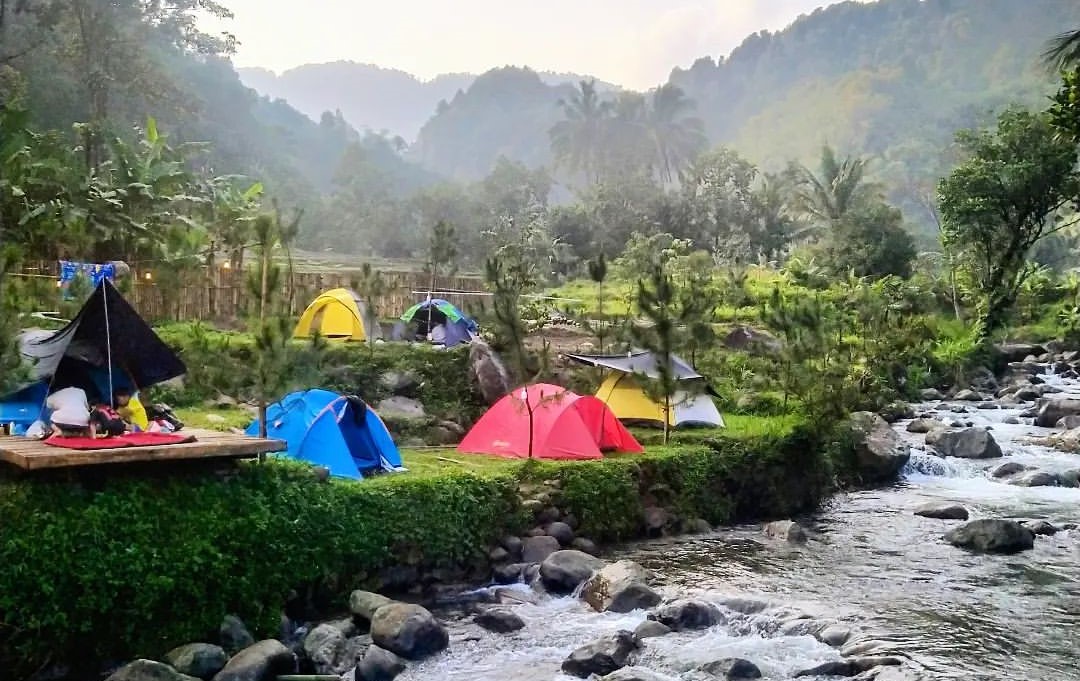 tempat camping terdekat Lembah Cipanas Kelapa 3