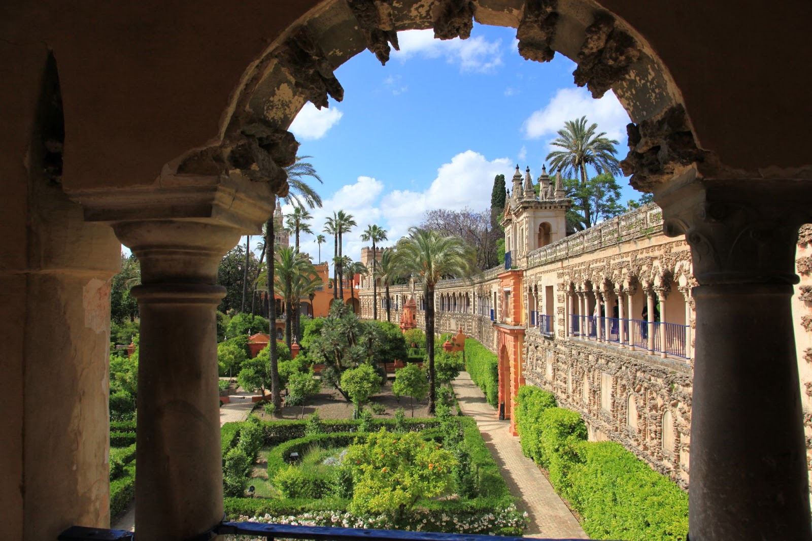  El Real Alcázar, una joya de la arquitectura mudéjar.