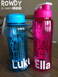 Looking for some classroom DIY ideas that you can create with your Silhouette Cameo?! Head on over to check out these back to school silhouette projects, classroom décor designs and classroom organization ideas! Plus, learn how to cut letters for your bulletin board using any font from your computer and your Cameo!
