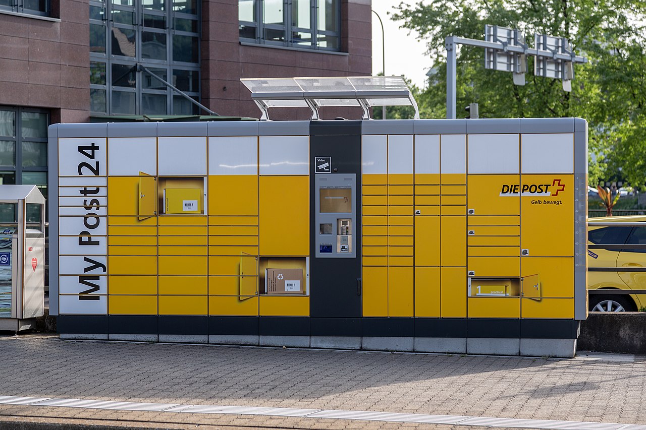 Smart lockers in Switzerland. Image: Wikimedia Commons.