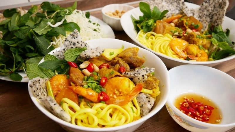 Vietnamese Egg Noodles