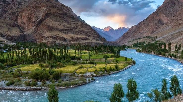 Shandur Pass | Families