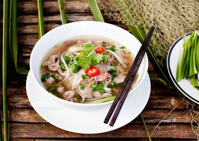 Những lưu ý khi ăn phở