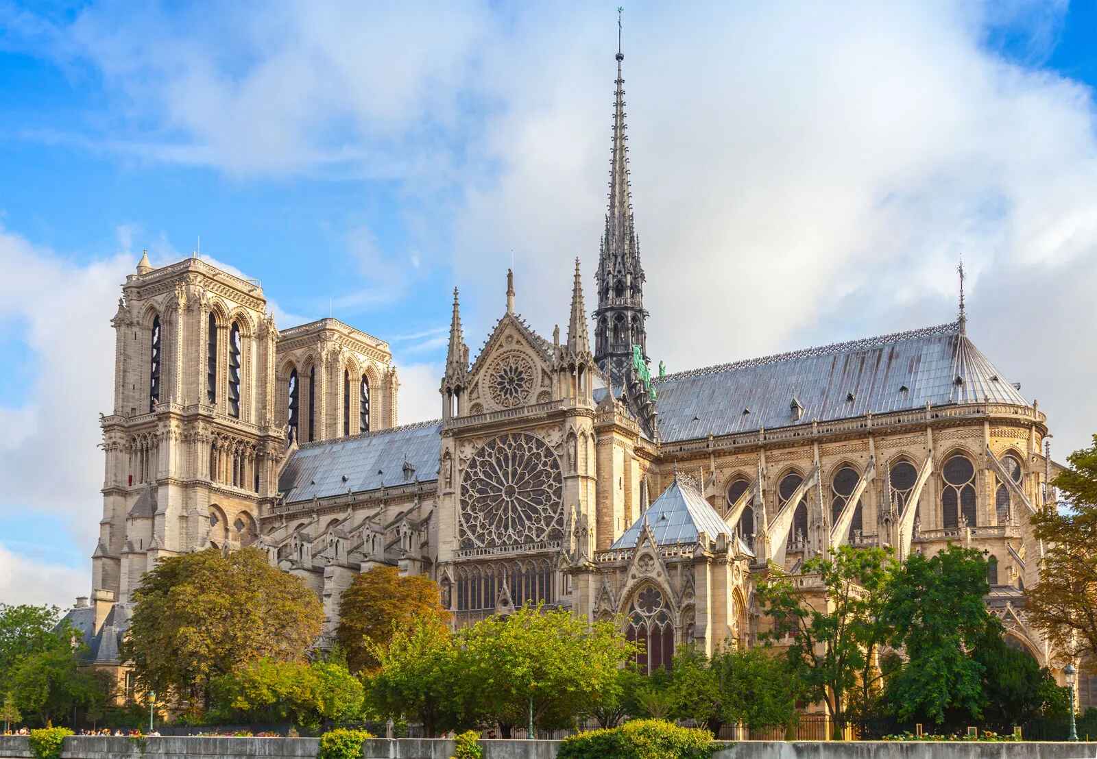 Notre-Dame de Paris - Gothic Cathedrals: Exploring Architectural Marvels - image 2