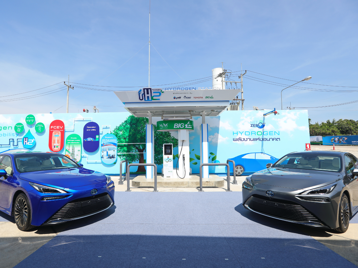 รถไฟฟ้า Toyota FCEV Mirai