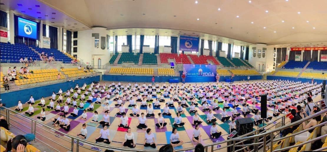 Câu lạc bộ Yoga Trường Đại học Hà Tĩnh tham gia Ngày Quốc tế Yoga năm 2024 tại Hà Tĩnh
