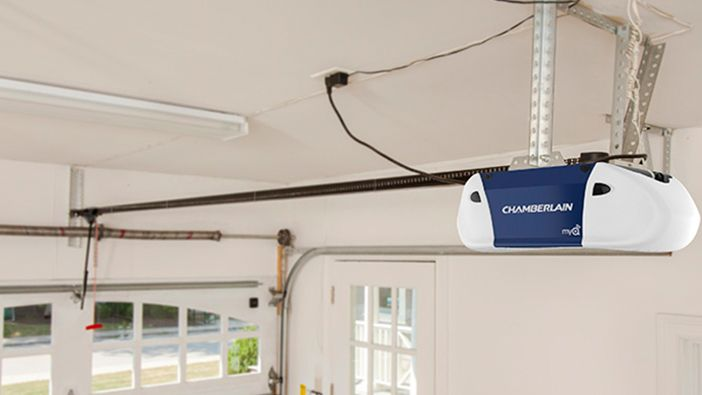 how does a garage door opener work