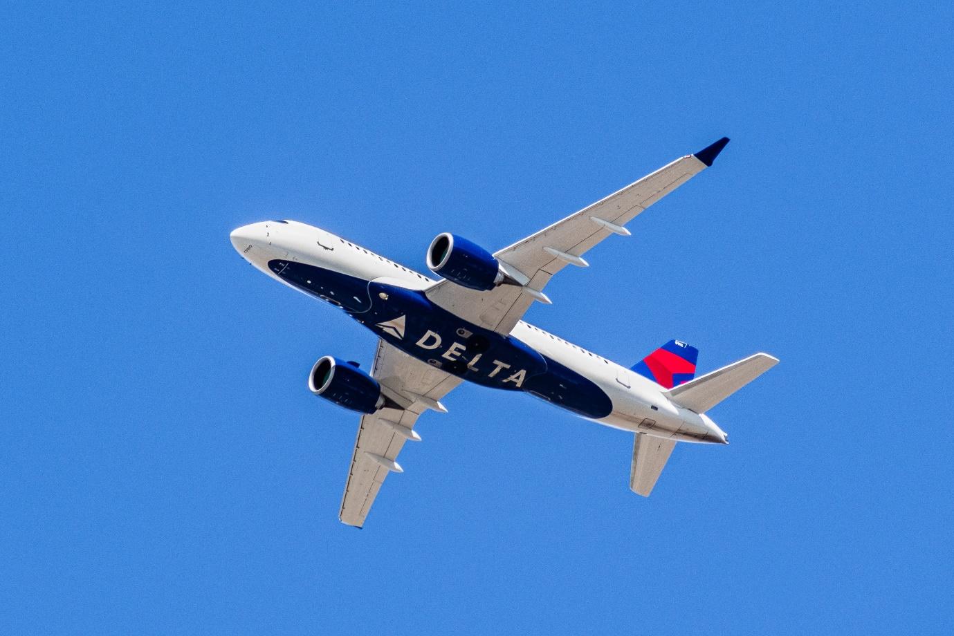 Delta's New Long-Haul Service Is a Game-Changer for Economy Class Fliers |  Condé Nast Traveler