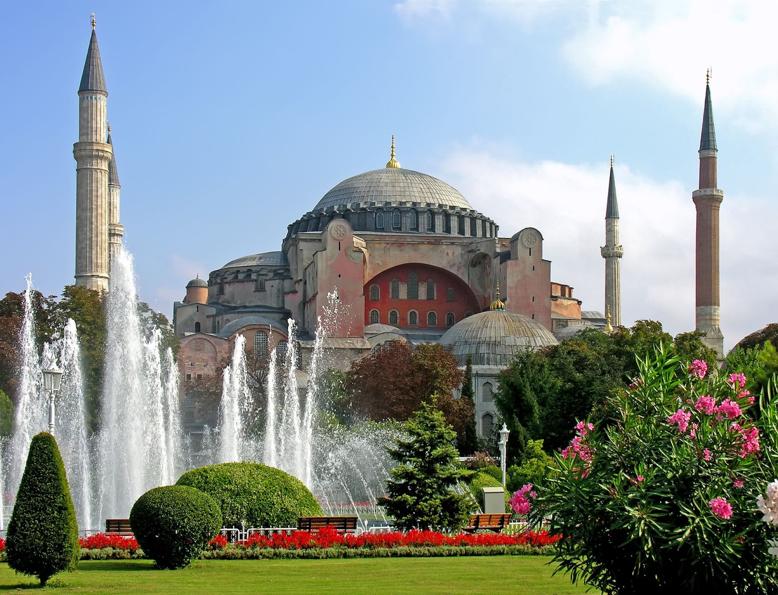 Profile Allah Islamic DP of a mosque in Istanbul
