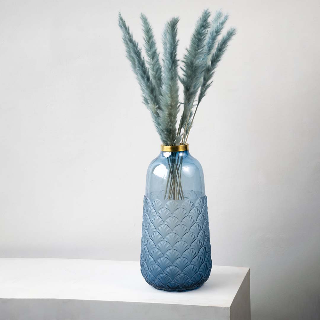The Best Dried Flowers for Stunning Hospitality Interiors