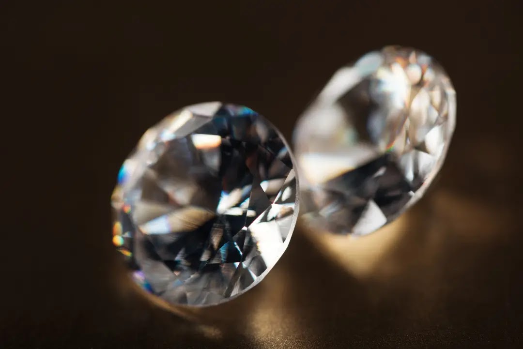 What is Moissanite