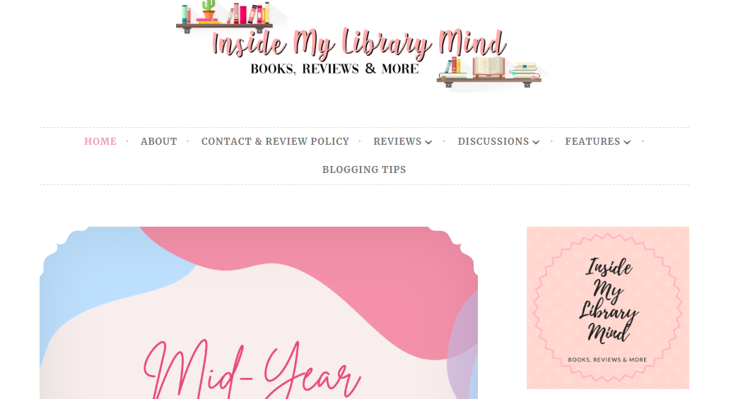 Homepage of Inside My Library Mind - an aesthetic blog