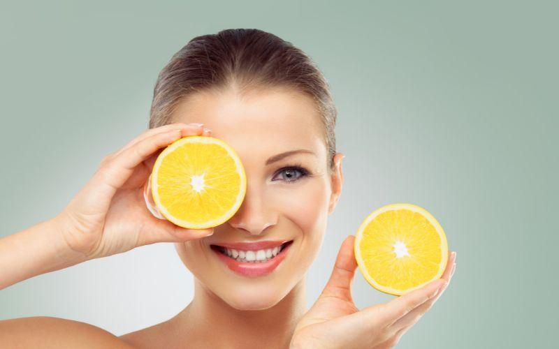 Vitamin C có vai trò quan trọng với cơ thể con người đặc biệt là chống lại quá trình lão hóa