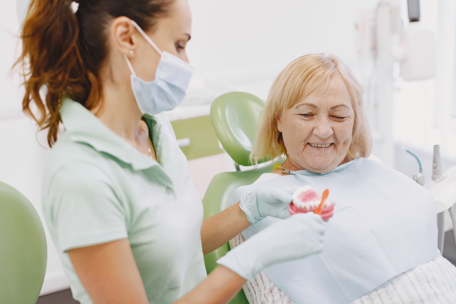 9. Îngrijirea sănătății dentare