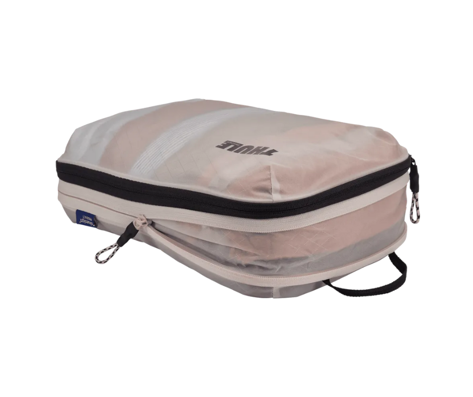 Thule Chasm Pond 110L