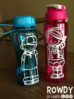 Looking for some classroom DIY ideas that you can create with your Silhouette Cameo?! Head on over to check out these back to school silhouette projects, classroom décor designs and classroom organization ideas! Plus, learn how to cut letters for your bulletin board using any font from your computer and your Cameo!