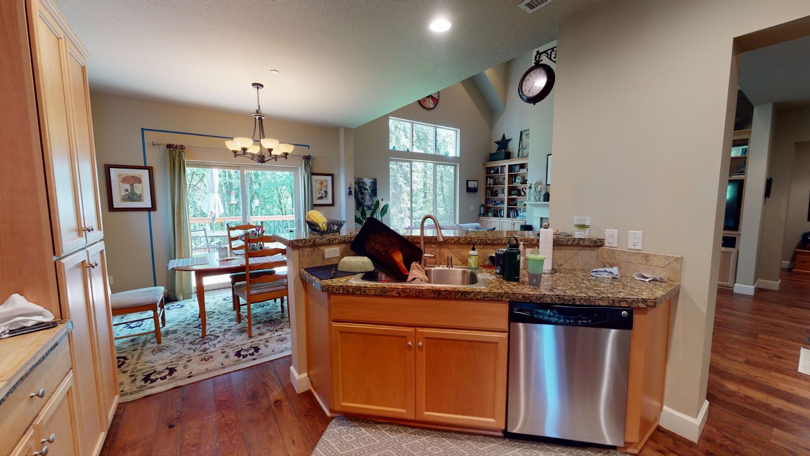 Kitchen Design Mistake #4 – The Raised Eating Bar