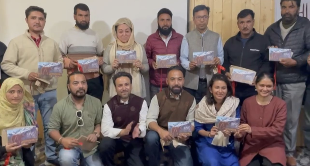 Himalayan Brown Bear Trust and Roots Ladakh Launch ‘Humas: A Field Guide to the Flora and Fauna of the Drass Valley’