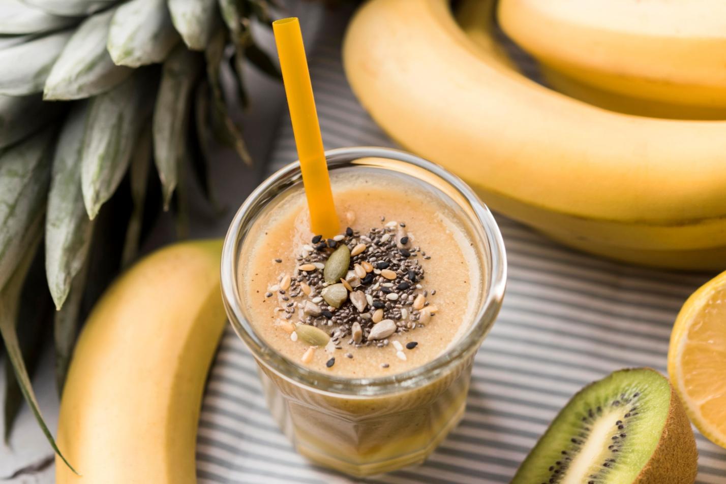 natural-smoothies-with-bananas